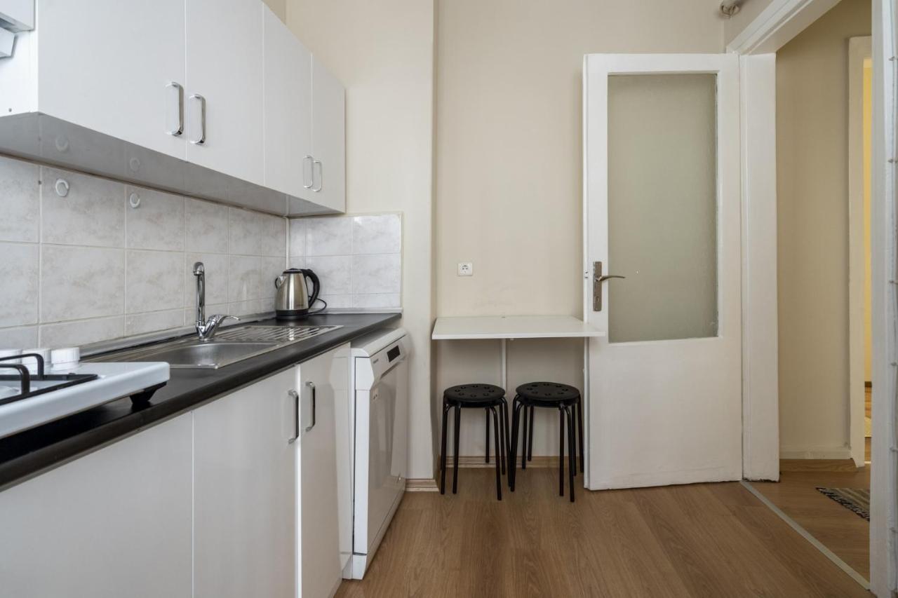 이스탄불 Modern Flat Near Popular Attractions In Beyoglu 아파트 외부 사진